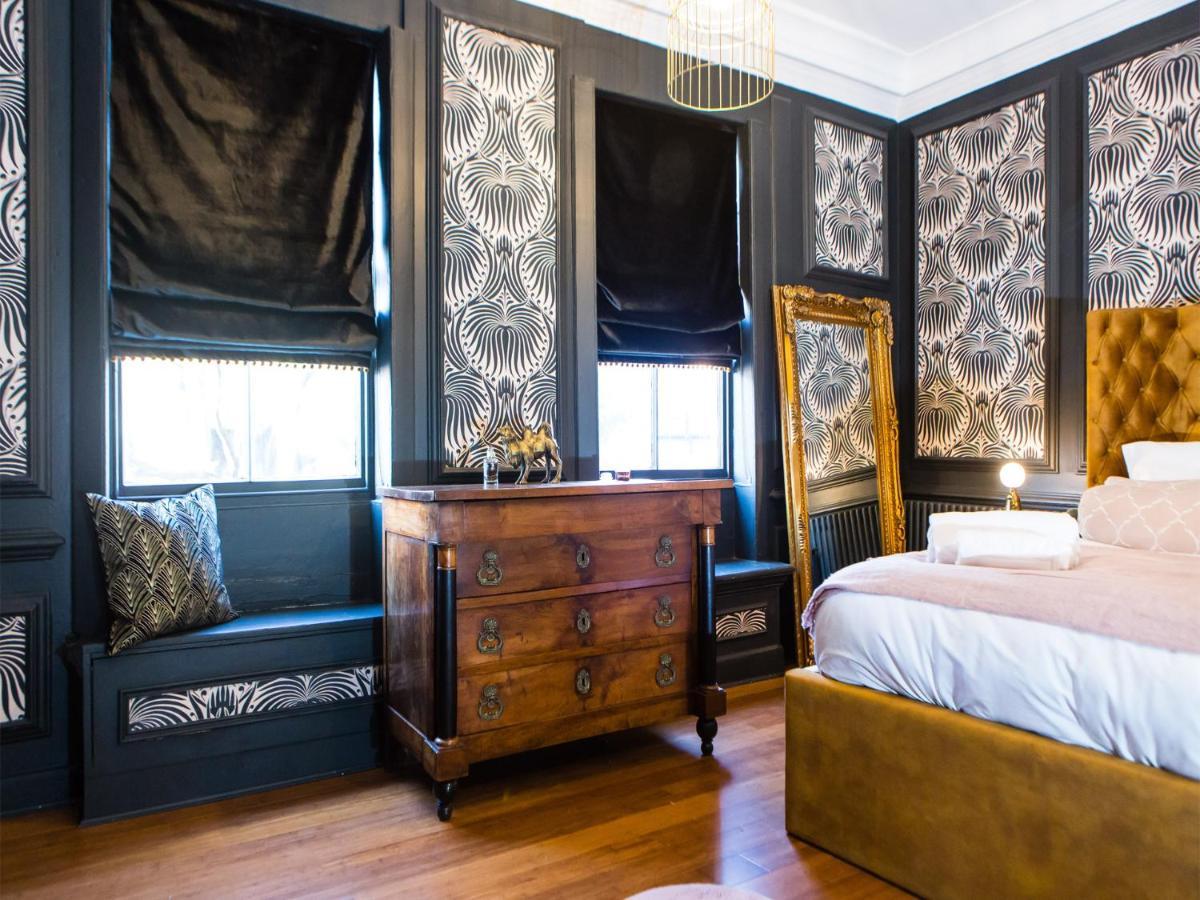 Maison Parfaite Yo1 - Exquisite 400 Year Old, City Centre Townhouse York Bagian luar foto