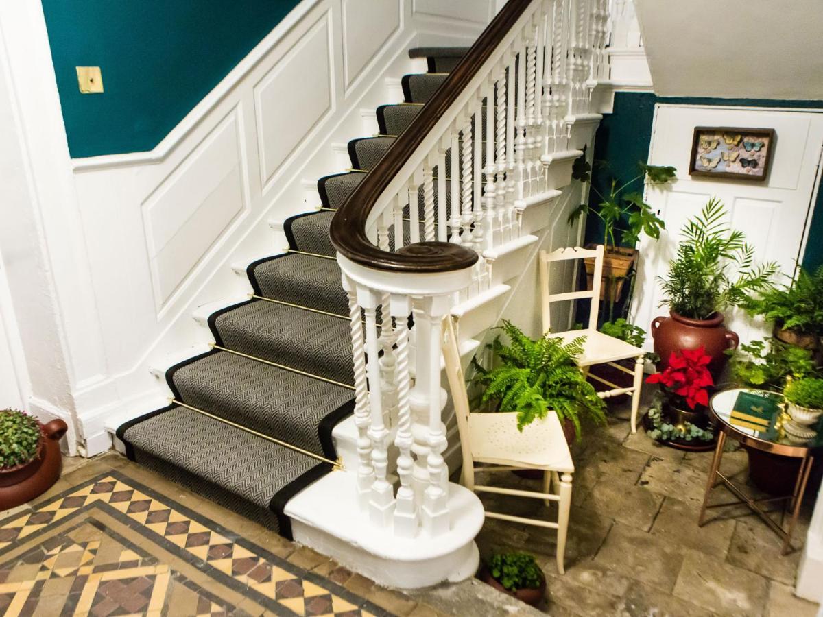 Maison Parfaite Yo1 - Exquisite 400 Year Old, City Centre Townhouse York Bagian luar foto