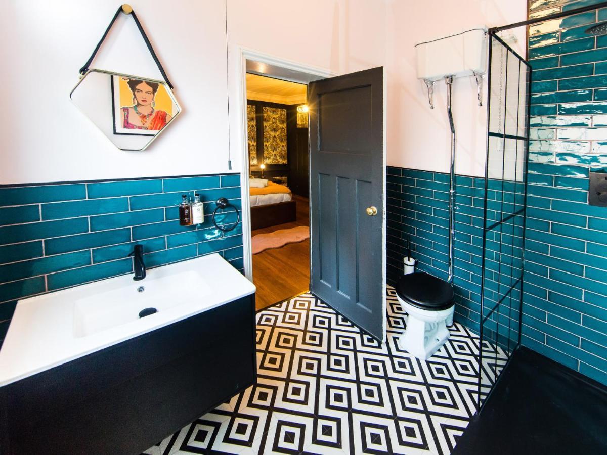 Maison Parfaite Yo1 - Exquisite 400 Year Old, City Centre Townhouse York Bagian luar foto