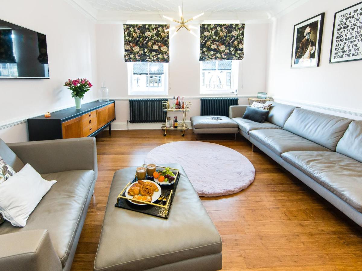 Maison Parfaite Yo1 - Exquisite 400 Year Old, City Centre Townhouse York Bagian luar foto