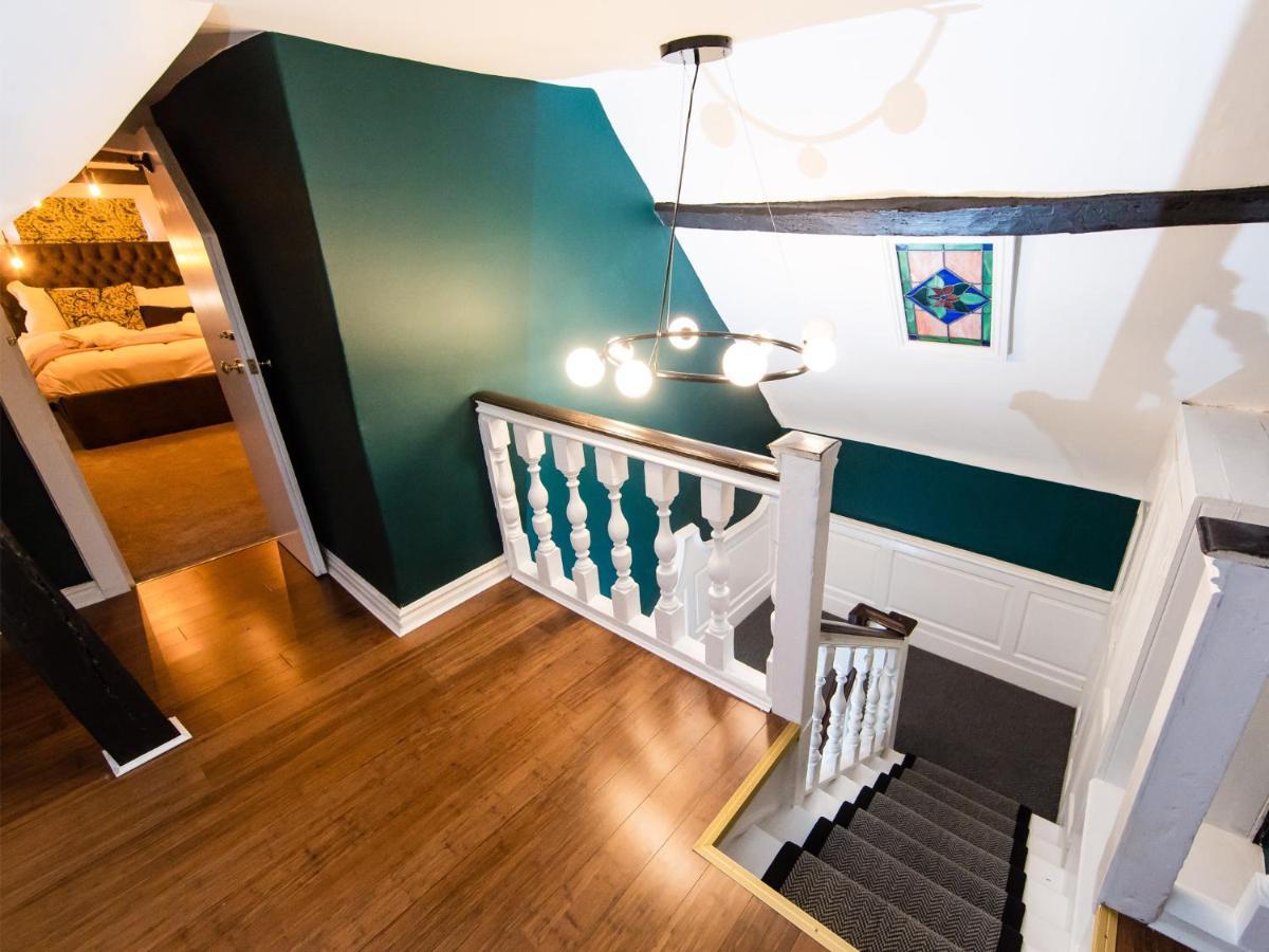 Maison Parfaite Yo1 - Exquisite 400 Year Old, City Centre Townhouse York Bagian luar foto